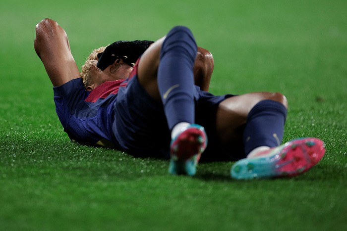 Lamine Yamal Lamine Yamal of Barcelona is injured during the La Liga 2024/25 match between Valladolid and Barcelona at Jose Zorrilla Stadium in Valladolid, Spain, on May 3. (Photo by Guillermo Martinez)