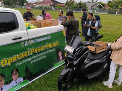 Gubernur Abdul Wahid Kendalikan Inflasi Lewat Operasi Pasar Murah di Riau