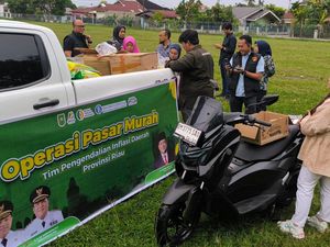 Gubernur Abdul Wahid Kendalikan Inflasi Lewat Operasi Pasar Murah di Riau Gubernur Abdul Wahid Kendalikan Inflasi Lewat Operasi Pasar Murah di Riau