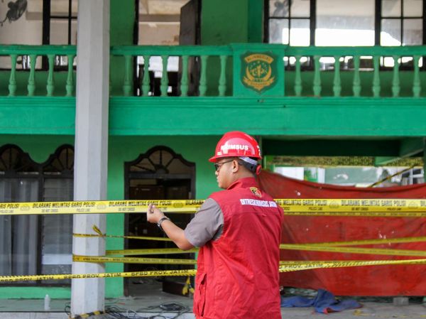 Polda Jatim Dalami Penyebab Ambruknya Musala di Ponpes Al Khoziny Sidoarjo