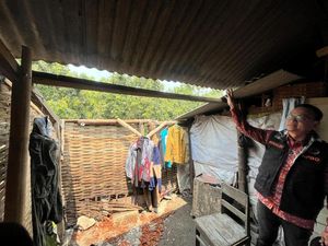 46 Rumah Rusak Tersapu Angin Kencang di Mojokerto, Ini Langkah BPBD 46 Rumah Rusak Tersapu Angin Kencang di Mojokerto, Ini Langkah BPBD