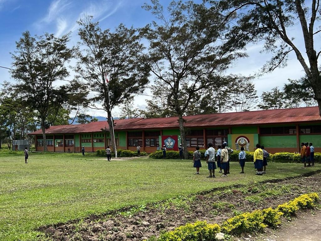 Potret SMP Negeri 3 Wamena di Papua Pegunungan, Ruang Kelas Masih Kurang Potret SMP Negeri 3 Wamena di Papua Pegunungan, Ruang Kelas Masih Kurang