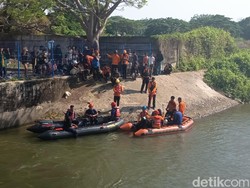Kakek di Makassar Tewas Tenggelam Saat Selamatkan Cucu Terseret Arus Sungai