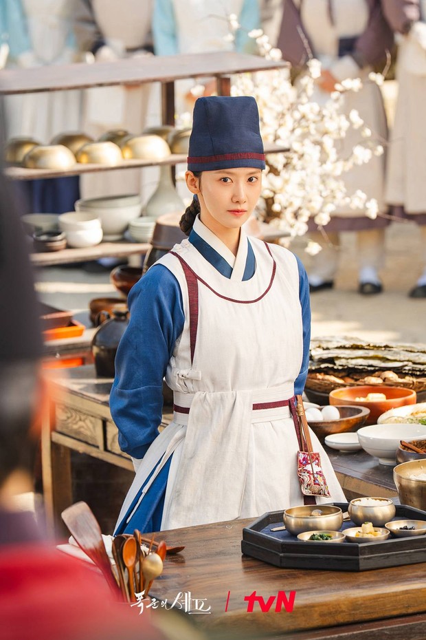Di drama Bon Appétite, Your Majesty, Yoona berperan sebagai Yeon Ji Young, seorang chef yang memenangkan kompetisi memasak makanan Prancis dan secara tak sengaja masuk ke era Joseon.