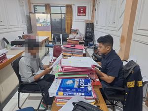 Pria di Ketapang Ditangkap Usai Buat Laporan Dibegal, Ternyata... Pria di Ketapang Ditangkap Usai Buat Laporan Dibegal, Ternyata...