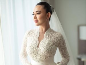 Amanda Manopo Tampil Menawan dengan Gaun Pengantin Tema Putih Amanda Manopo Tampil Menawan dengan Gaun Pengantin Tema Putih