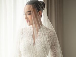 Video: Detail Gaun Pengantin Amanda Manopo Video: Detail Gaun Pengantin Amanda Manopo