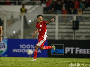 Janji John Herdman Jaga Pemain-pemain Muda Indonesia