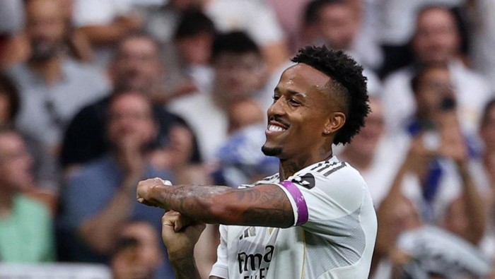 Soccer Football - LaLiga - Real Madrid v Espanyol - Santiago Bernabeu, Madrid, Spain - September 20, 2025 Real Madrids Eder Militao celebrates scoring their first goal REUTERS/Juan Medina