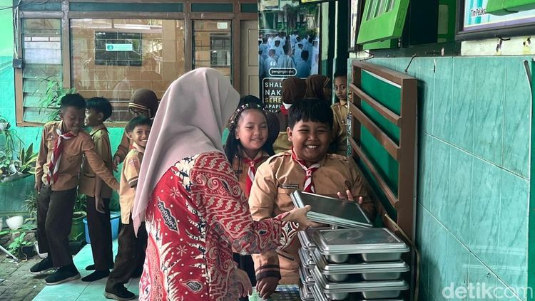 BGN Tuntut Menu MBG Ramadan 2026: Kembali ke Makanan Asli, Tolak Ultra Proses