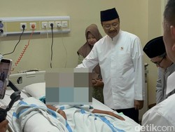 Video: Haikal Korban Ponpes Al Khoziny Masih Dirawat di HCU