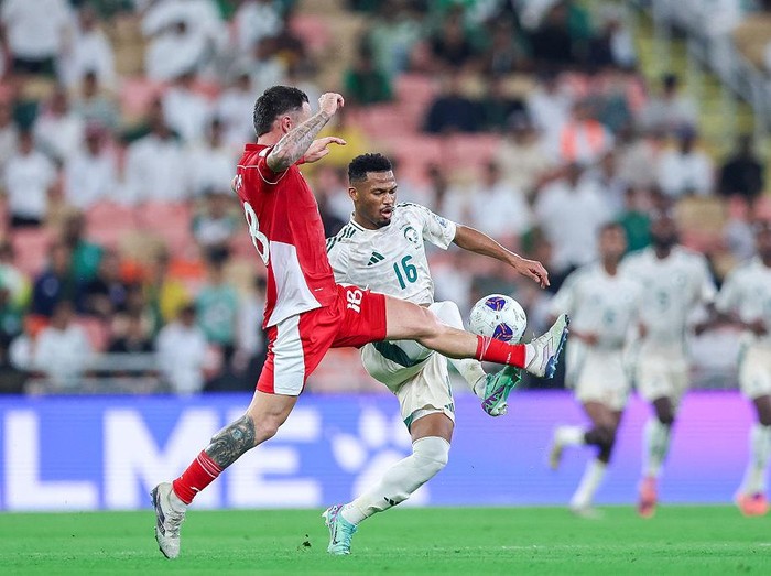 JEDDAH, SAUDI ARABIA - OCTOBER 8: Ayman Yahya of Saudi Arabia battling for the ball during the AFC Asian qualifiers 4th Round Group B match between Saudi Arabia and Indonesia at King Abdullah Sports City on October 8, 2025 in Jeddah, Saudi Arabia. (Photo by Yasser Bakhsh/Getty Images)