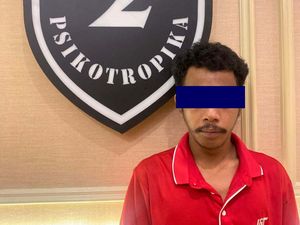 Kurir Narkoba Ditangkap Saat Hendak Kirim 1 Kg Ganja Via Ekspedisi di Jakut