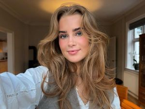 Ini Laura Rhod Sondergaard, Pacar Rasmus Hojlund yang Lagi On Fire Ini Laura Rhod Sondergaard, Pacar Rasmus Hojlund yang Lagi On Fire