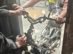 Buruh di Makassar Tikam Remaja Saat Isi Bensin, Motor Korban Dibakar