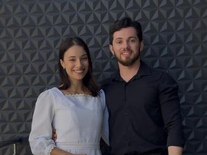 Mantan Biarawati yang Jadi Influencer Menikah Diam-diam dengan Mantan Pastor Mantan Biarawati yang Jadi Influencer Menikah Diam-diam dengan Mantan Pastor