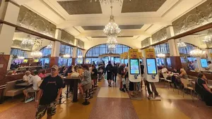 Mewah Banget! Begini Penampilan McDonalds Termegah di Dunia