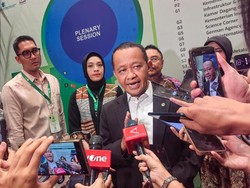 Bahlil Bantah Ganjal Investasi Shell cs Buntut BBM Kosong