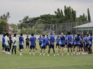 Latihan Perdana PSM Makassar Tanpa Bernardo Tavares, 23 Pemain Hadir Latihan Perdana PSM Makassar Tanpa Bernardo Tavares, 23 Pemain Hadir
