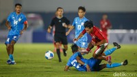 Sampai menit ke-70, Indonesia masih tertinggal 1-2.