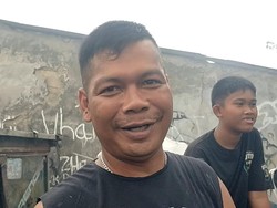 Aksi Nekat Warga Terobos Kebakaran di Pancoran demi Tabungan Rp 10 Juta Aksi Nekat Warga Terobos Kebakaran di Pancoran demi Tabungan Rp 10 Juta