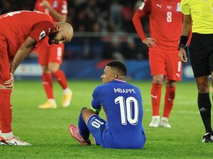 Duh! Cedera Mbappe Kambuh saat Bela Prancis Duh! Cedera Mbappe Kambuh saat Bela Prancis