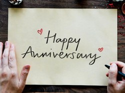 90 Ucapan Happy Anniversary untuk Pacar, Suami, dan Istri yang Menyentuh Hati