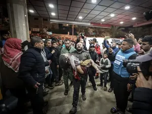 Foto Memilukan Konflik Gaza Memenangkan Penghargaan Fotografi 2025 Foto Memilukan Konflik Gaza Memenangkan Penghargaan Fotografi 2025