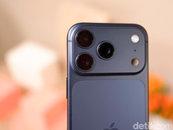 XLSmart Genjot Pengguna eSIM Pakai Bundling iPhone 17 Series
