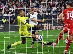 Jerman Vs Luksemburg: Die Mannschaft Pesta 4-0