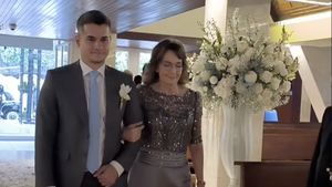 Senyum Steve Emmanuel Kembali di Tengah Keluarga Usai Bebas