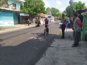 Tabrakan Beruntun Libatkan 3 Motor Jetis Bantul, 1 Orang Tewas Tabrakan Beruntun Libatkan 3 Motor Jetis Bantul, 1 Orang Tewas