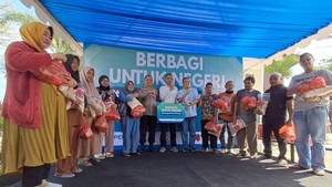 98 Resolution Network Serahkan 2.250 Paket Sembako di Jakarta hingga Makassar