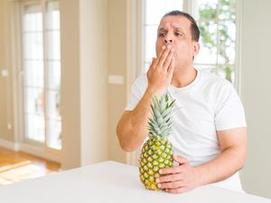 Bukan Alergi, Ini Alasan Lidah Terasa Gatal dan Terbakar usai Makan Nanas Bukan Alergi, Ini Alasan Lidah Terasa Gatal dan Terbakar usai Makan Nanas