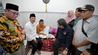 Gus Ipul Jenguk Santri Korban Ponpes Ambruk: Tak Menyerah pada Keadaan