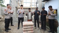 Bangun Kebersamaan, Polres Kediri Salurkan Bantuan untuk Masjid di Kepung