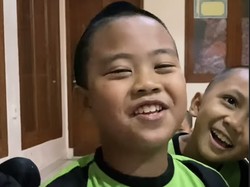 Video: Viral! Bocah Suara Terompet Masuk Akun Klub Sepakbola Dunia