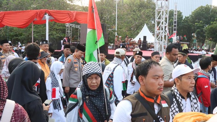 Ribuan Aparat Siap Siaga Amankan Aksi Damai Bela Palestina di Monas