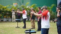 Bamsoet Sabet Juara II Kelas Eksekutif Lomba Menembak Jaksa Agung Cup 2025