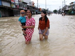 Update Banjir di Medan: 3.361 Rumah Terdampak, 845 Warga Mengungsi Update Banjir di Medan: 3.361 Rumah Terdampak, 845 Warga Mengungsi