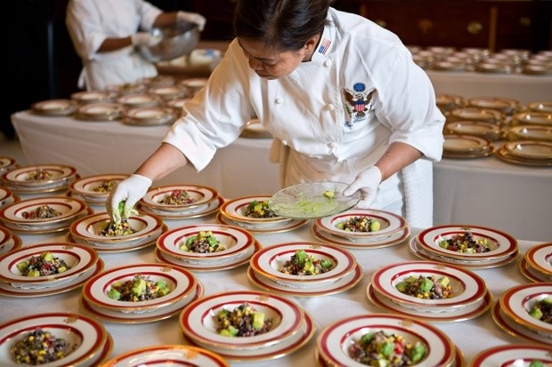 /Foto: Dok. Annenberg Media Upaya Cristeta Comerford dalam mendukung gerakan makan lokal melalui penggunaan bahan musiman dan hasil kebun Gedung Putih.