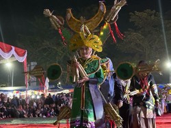 Karnaval Batik Meriahkan Puncak HUT Kuansing, Kapolres Pastikan Siatuasi Aman