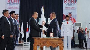 Keponakan Gubernur Sumangerukka Jadi Ketua KONI Sultra, Istri Wakil Bendahara