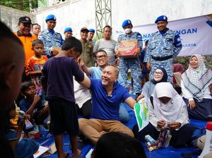 Zulhas Sambangi Pengungsi Kebakaran Pancoran, Beri Dukungan-Bantuan Pangan Zulhas Sambangi Pengungsi Kebakaran Pancoran, Beri Dukungan-Bantuan Pangan