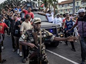 Tentara Gabung Pendemo, Presiden Madagaskar Klaim Upaya Kudeta Sedang Terjadi Tentara Gabung Pendemo, Presiden Madagaskar Klaim Upaya Kudeta Sedang Terjadi