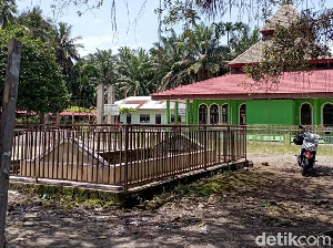 Kisah Makam Keramat di Pasaman Barat, Ikan Larangan dan Gempa Hebat Kisah Makam Keramat di Pasaman Barat, Ikan Larangan dan Gempa Hebat