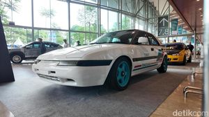 Bukan Lucu-Lucu Lagi, Mazda Astina Taksi Tingtung Arif Brata Tampil Kinclong