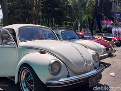 Ratusan Mobil VW Unjuk Gigi dalam Acara Pertemuan di Kota Malang