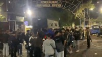 Konser Musik di Surabaya Dibubarkan, Penonton Dipulangkan dengan Truk