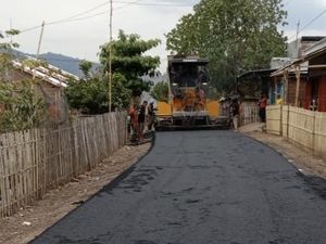 Pemkab Bima Perbaiki 9 Titik Jalan pada 2025, Anggaran Capai Rp 18,2 Miliar Pemkab Bima Perbaiki 9 Titik Jalan pada 2025, Anggaran Capai Rp 18,2 Miliar